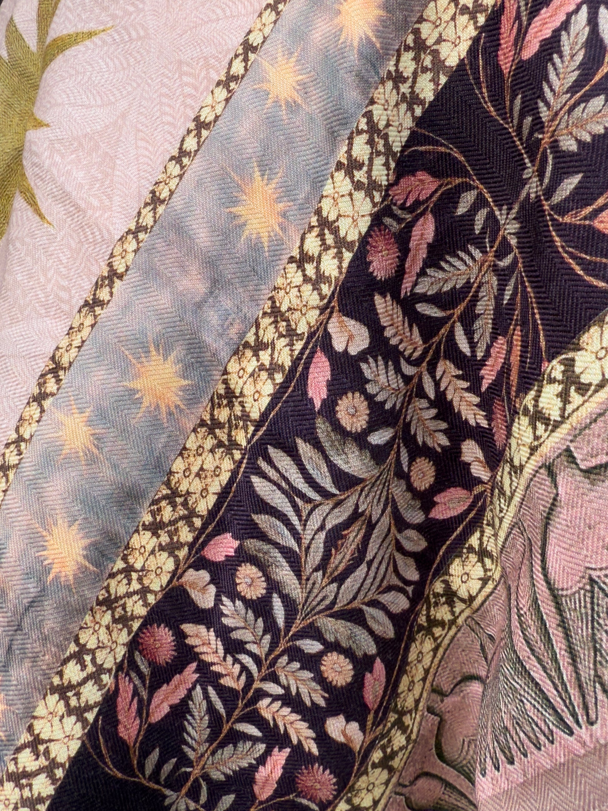 LIGHT GARDEN SILK-WOOL SHAWL - Starseed Designs Inc.